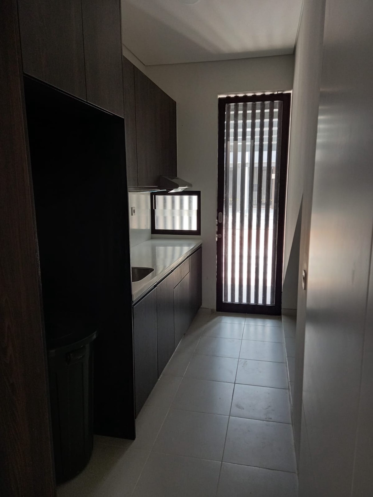 Rumah Bagus, Terawat dan Siap Huni Asri di Discovery Amore, Bintaro Sektor 9