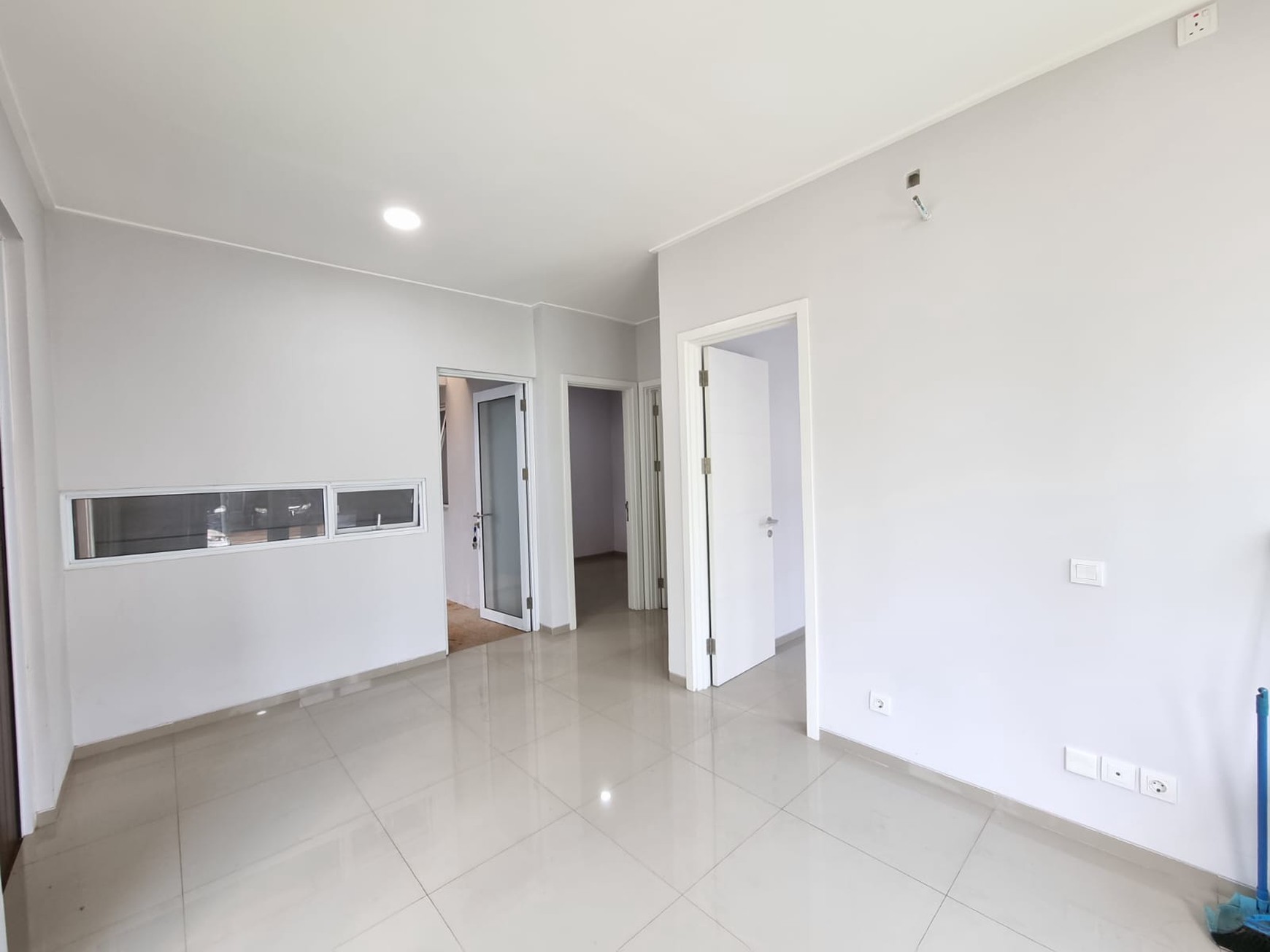 Rumah HOOK Siap Huni dan Minimalis @U House Bintaro Jaya