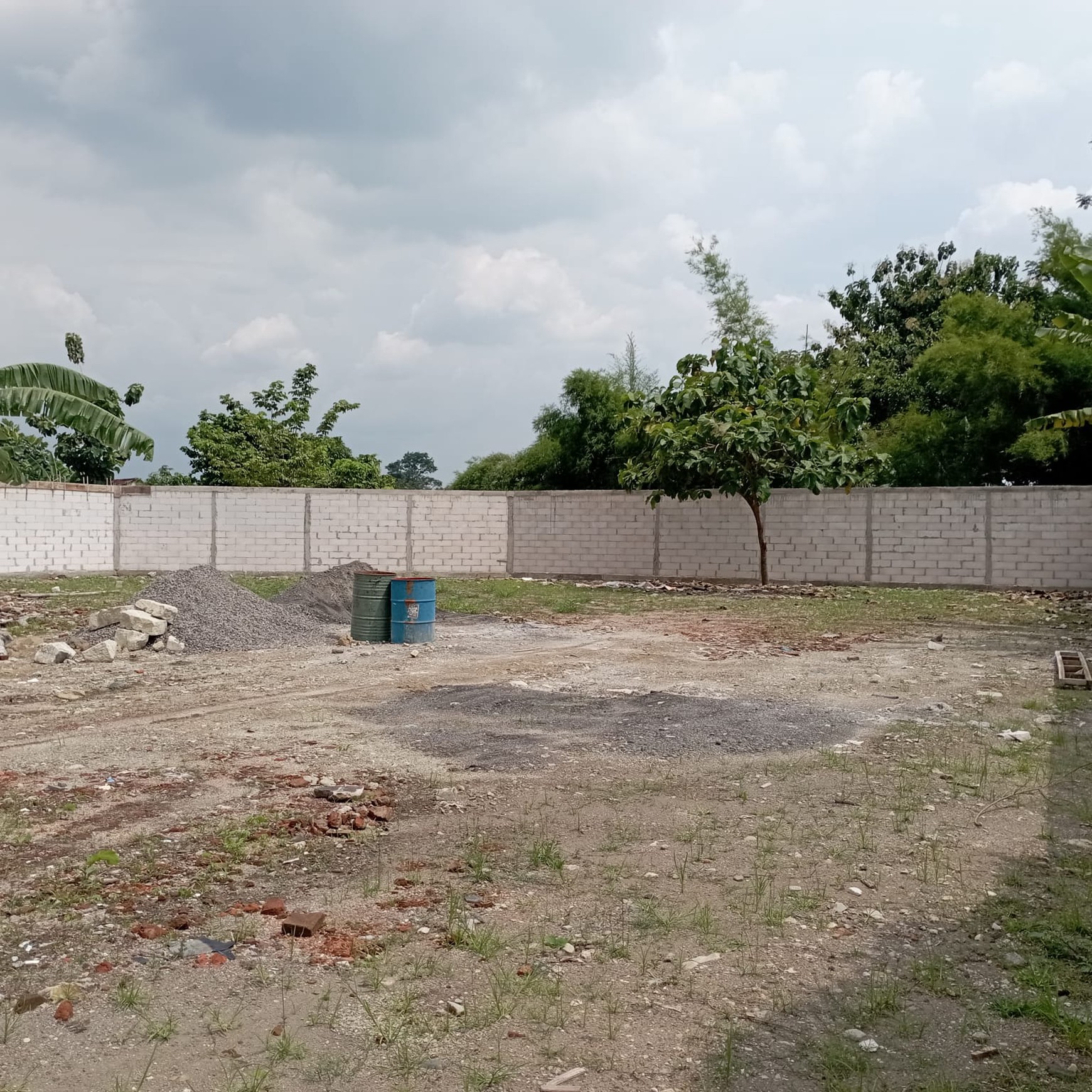TANAH 1240 METER BONUS BANGUNAN DI RINGROAD SELATAN, UMBULHARJO, YOGYAKARTA