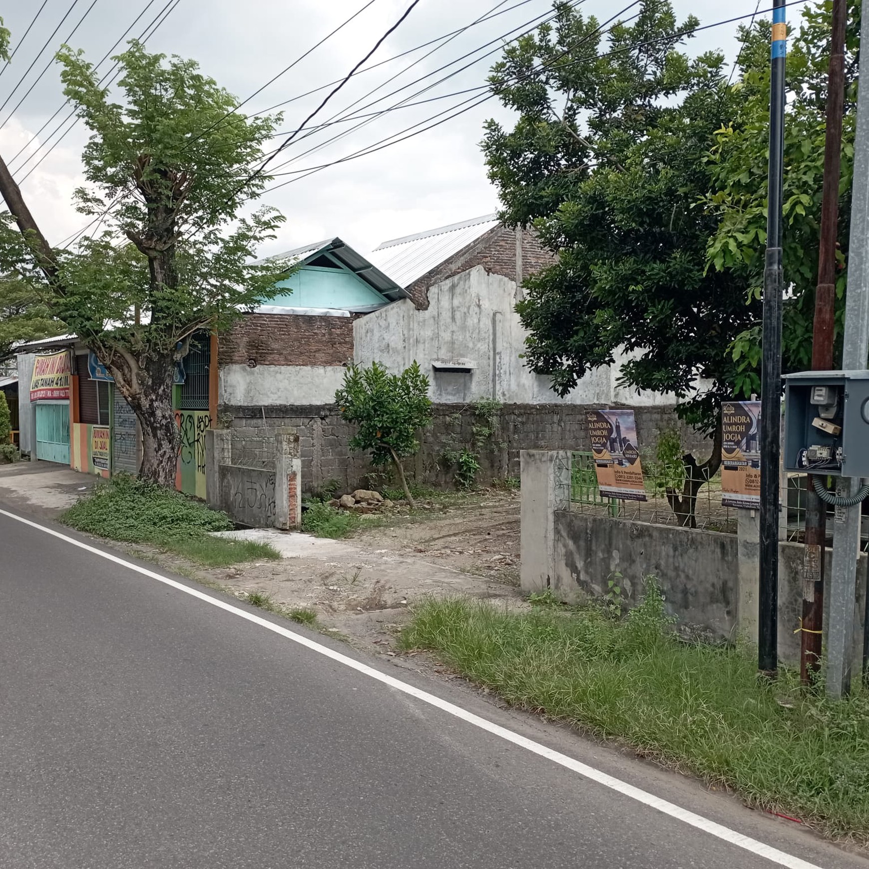 TANAH 1240 METER BONUS BANGUNAN DI RINGROAD SELATAN, UMBULHARJO, YOGYAKARTA