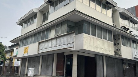 Ruko 3 Lantai Ex Kantor di Kebayoran Baru Jakarta Selatan