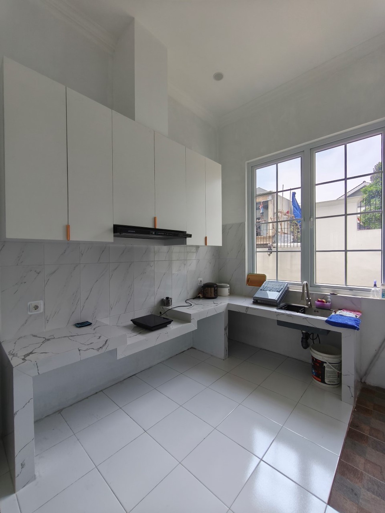 Rumah Hoek Golf Mediterania 2, Jl Priangan Golf, Sentul City