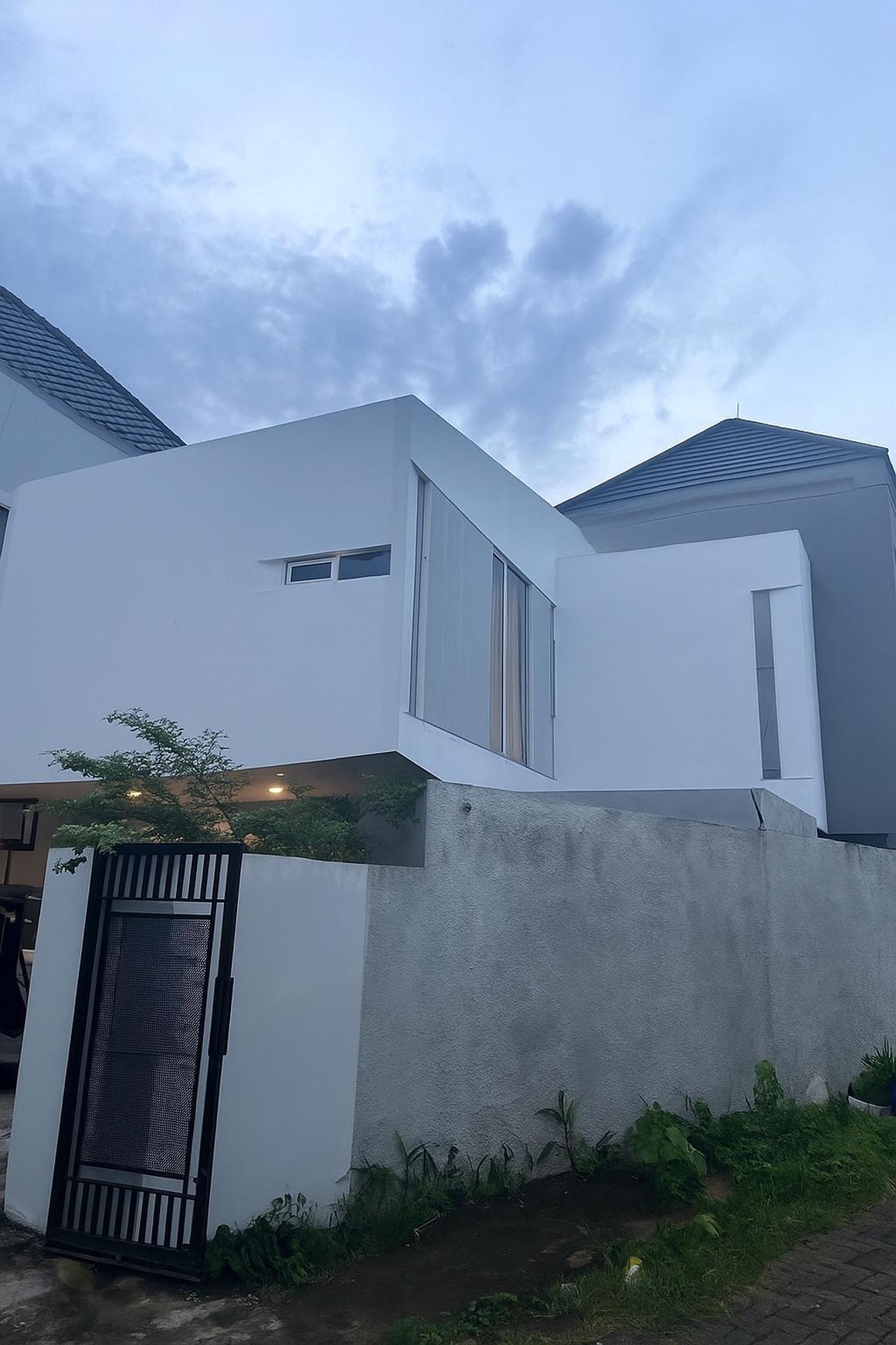 Rumah Brand New, Bagus, dalam Cluster di Pd Karya