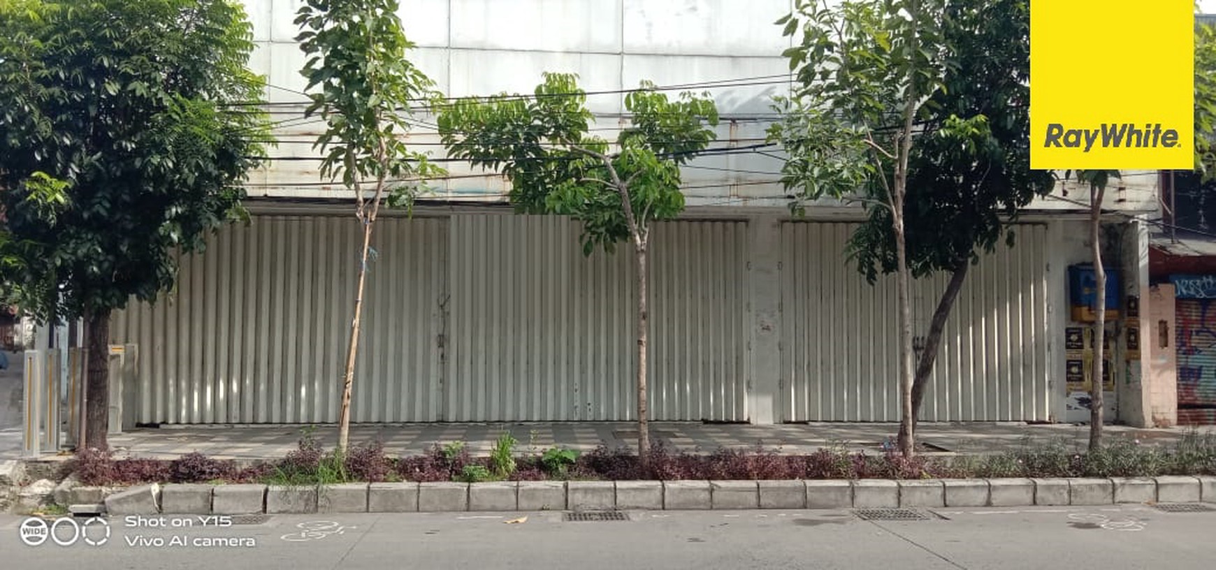 Dijual Gedung di Jalan Raya Mayjen Sungkono Surabaya