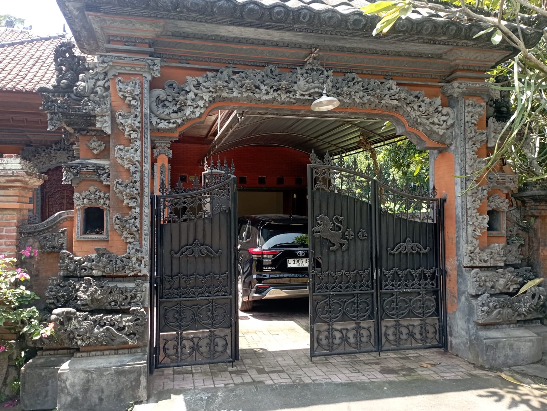 Rumah Bagus Luas KT 4+1 KM 3+1 Siap Huni SHM @Gianyar Bali