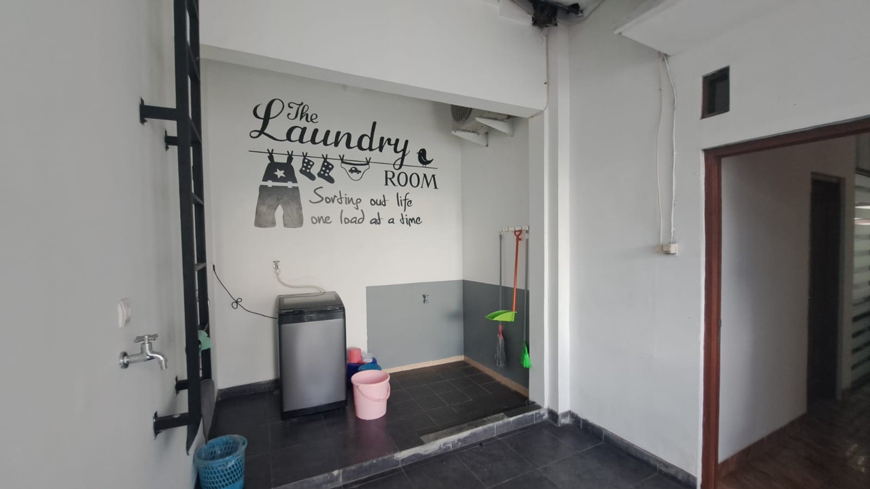 Saatnya Investasi Rumah Kost Furnish 18 Kamar Lokasi Dekat Kampus UPN