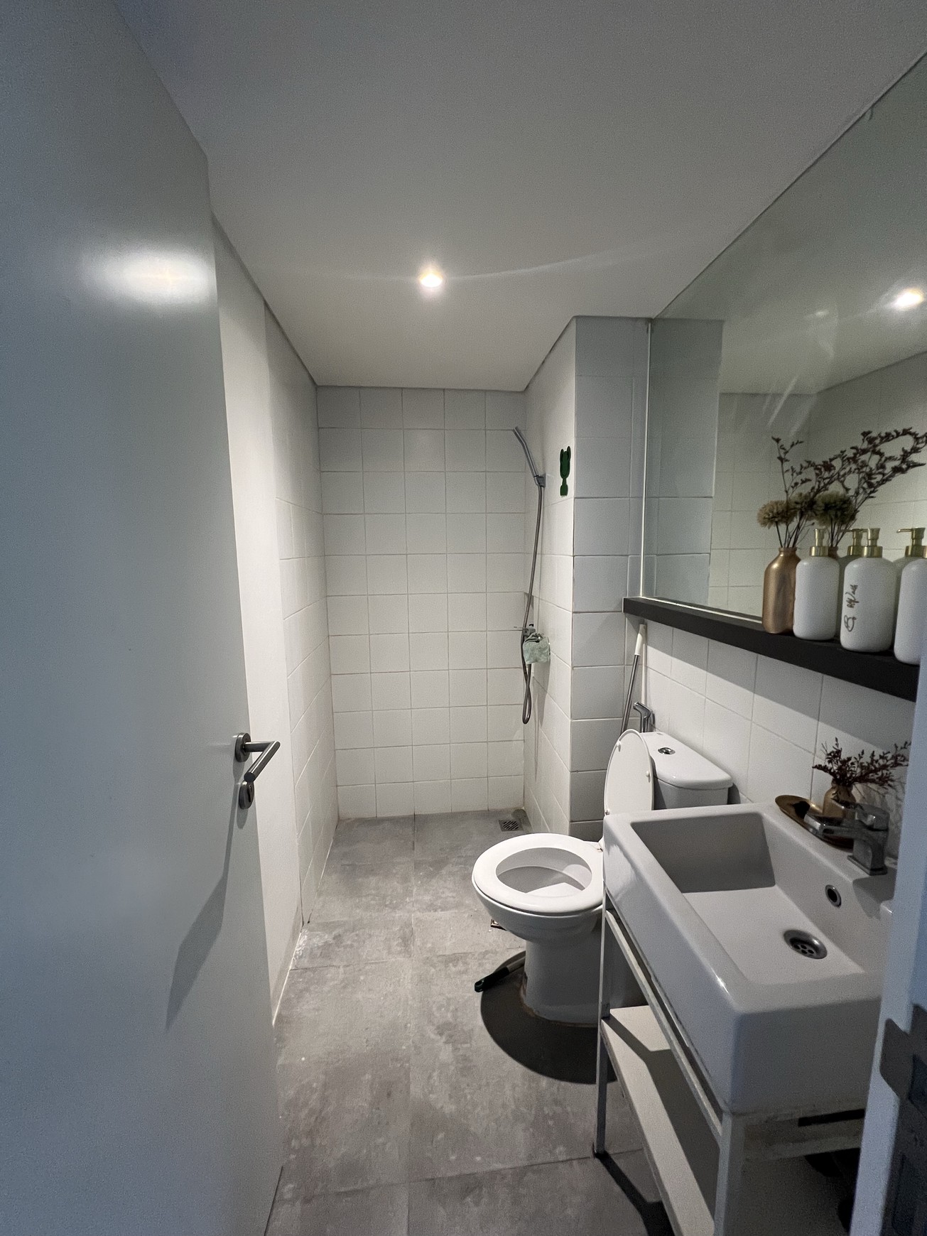 Rumah Cluster 2 Lantai Furnished Siap huni Lokasi BSD Baru, dekat Grand Lucky