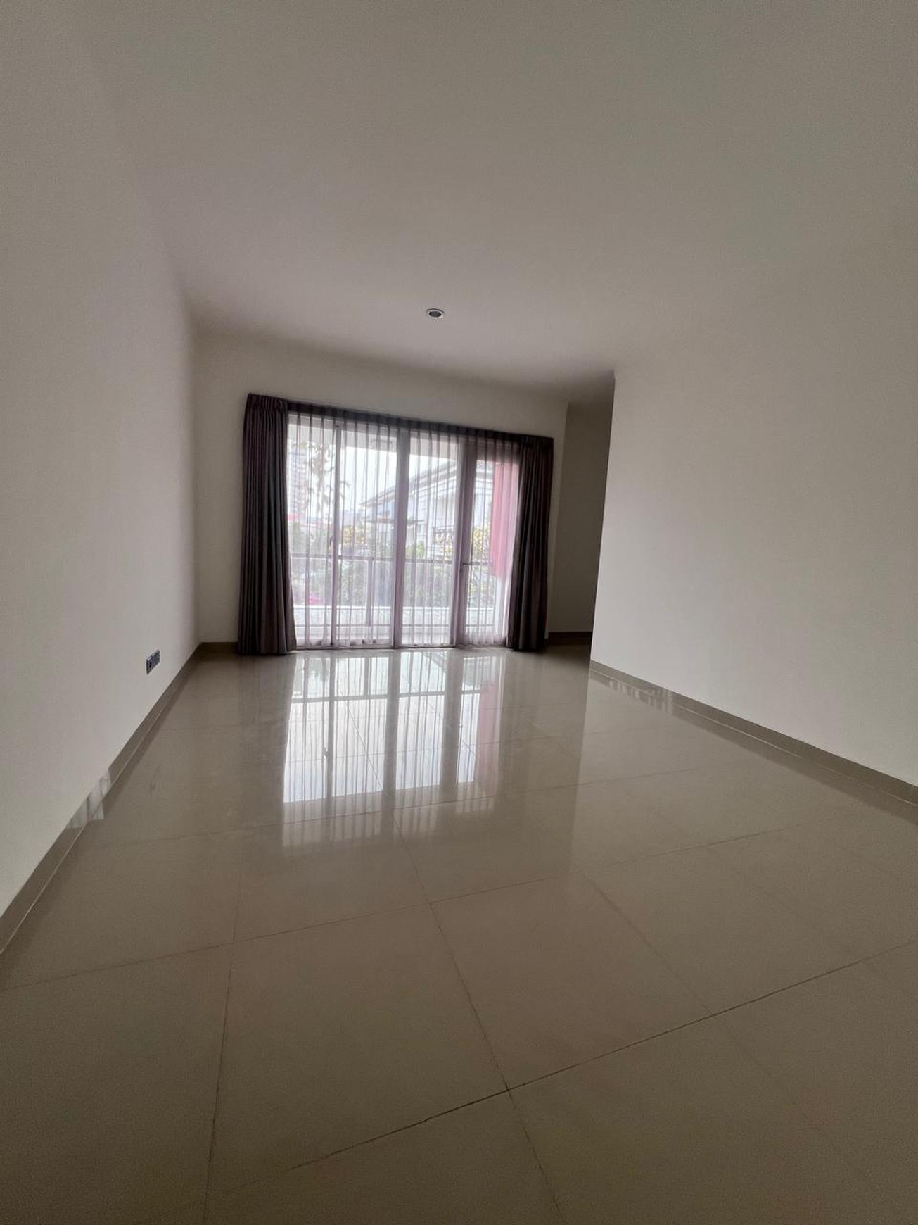 Rumah di Bintaro Sektor 7 Siap Huni KT 4+1 KM 3+1 dengan Hunian Nyaman dan Asri
