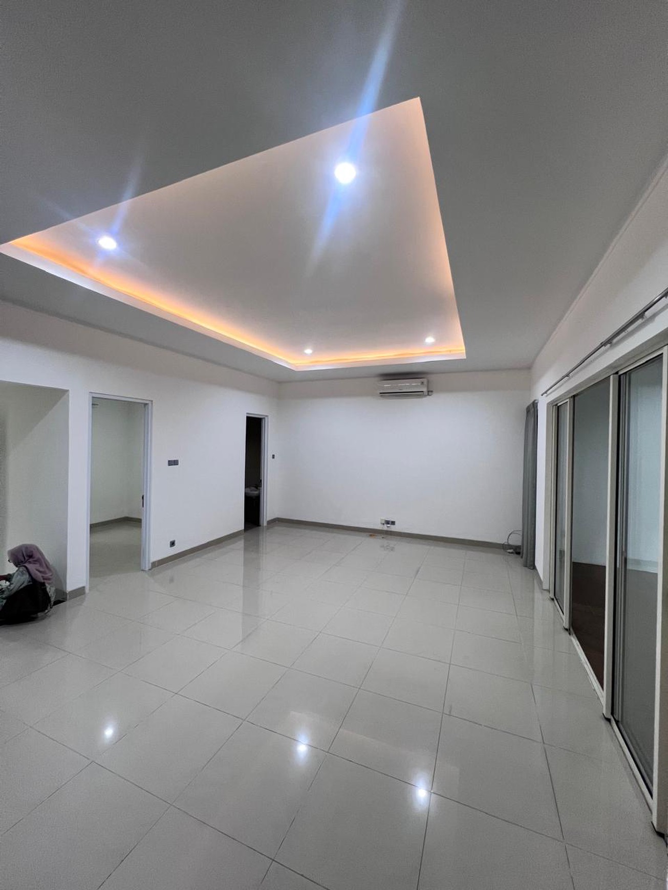 Rumah di Bintaro Sektor 7 Siap Huni KT 4+1 KM 3+1 dengan Hunian Nyaman dan Asri