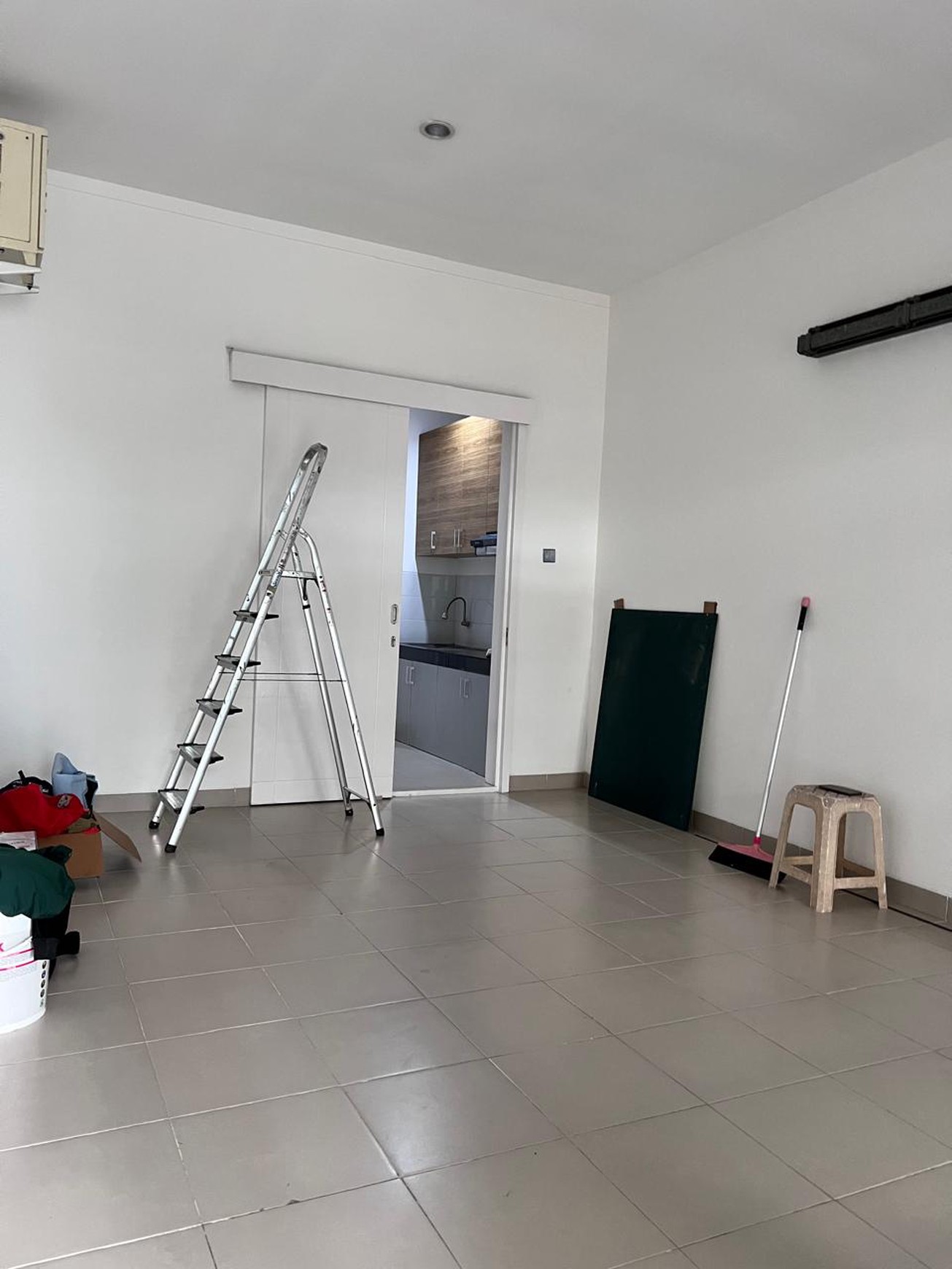 Rumah di Bintaro Sektor 7 Siap Huni KT 4+1 KM 3+1 dengan Hunian Nyaman dan Asri