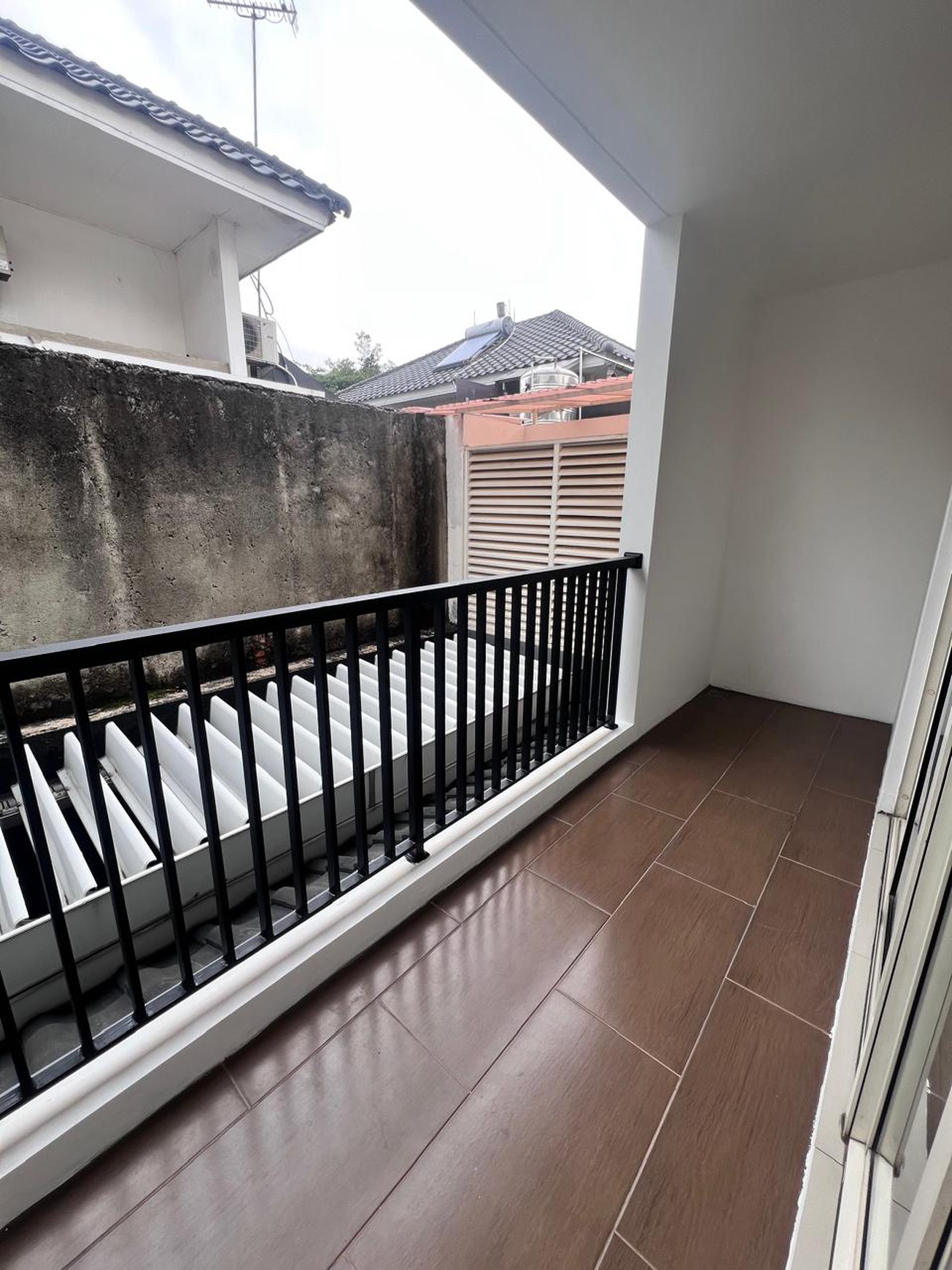 Rumah di Bintaro Sektor 7 Siap Huni KT 4+1 KM 3+1 dengan Hunian Nyaman dan Asri