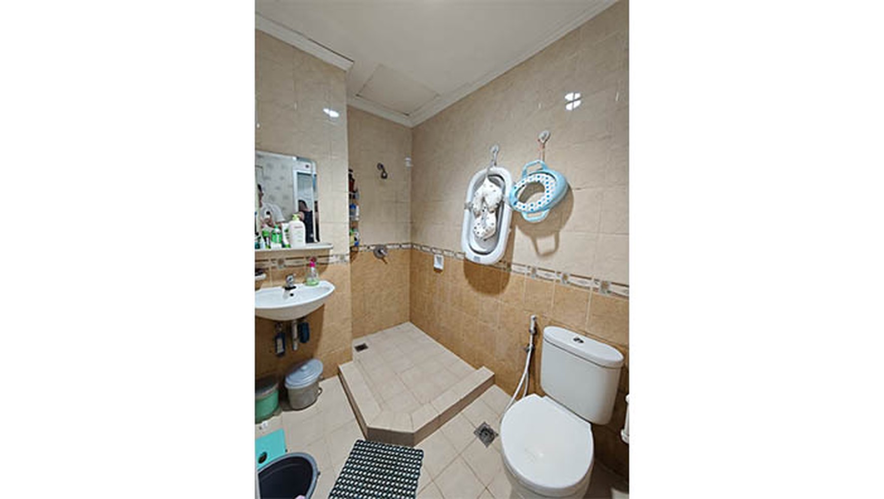 Apartemen French Walk Twr Loudes Garden, Kelapa Gading