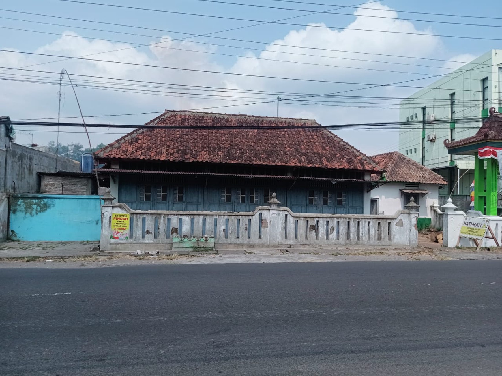 DISEWAKAN Rumah Usaha pinggir Jl. Godean, Sleman