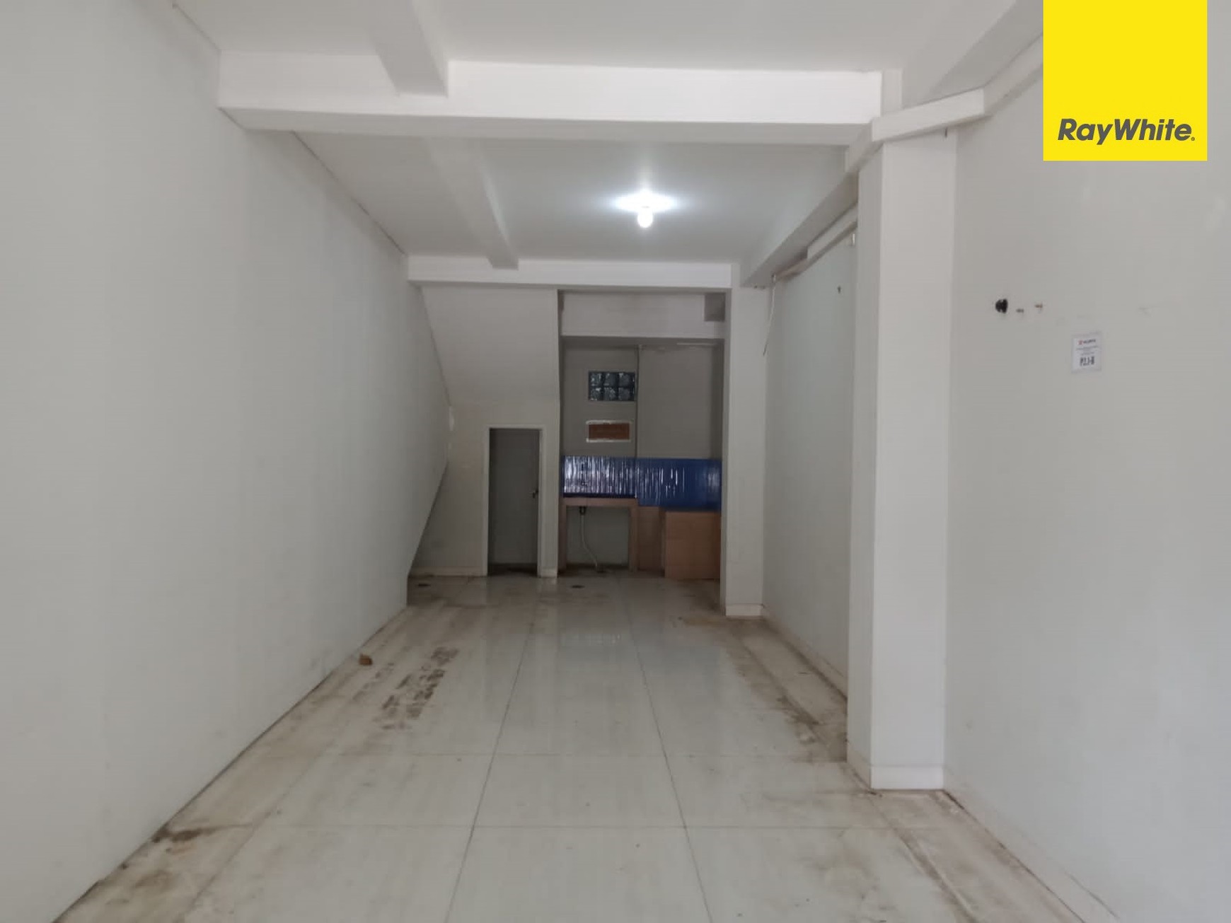 Disewakan Ruko 3 lantai di Jl Gayungsari Barat Surabaya