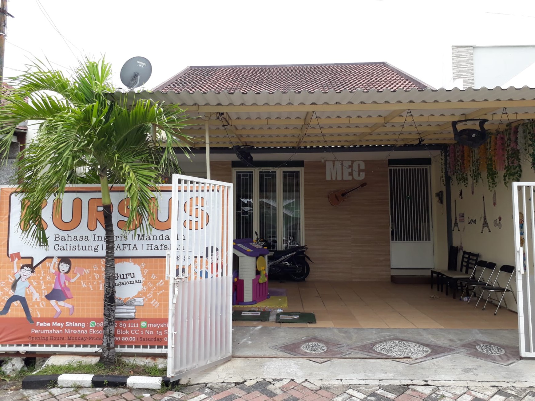 Dijual Rumah Mewah di Rungkut - Terawat SHM ( Ada Opsi DI SEWAKAN )