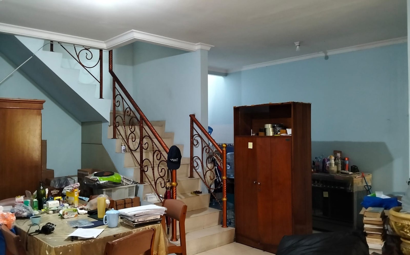 Di jual cepat rumah 2 lantai di Jatinegara Baru Jakarta Timur