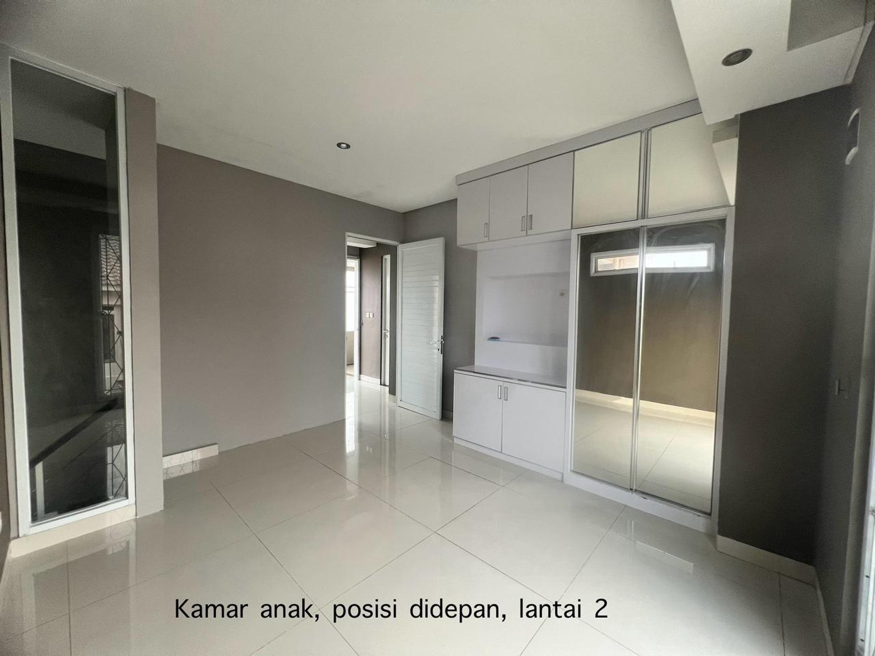 Cluster 99 Village Jagakarsa, Jakarta Selatan.
