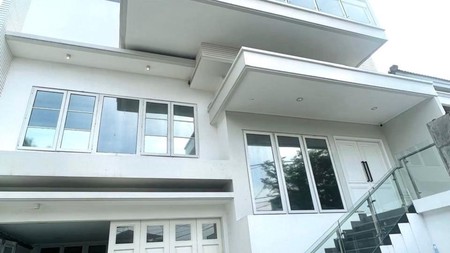 Dijual cepat rumah 3 lantai di Danau Agung Sunter Jakarta Utara
