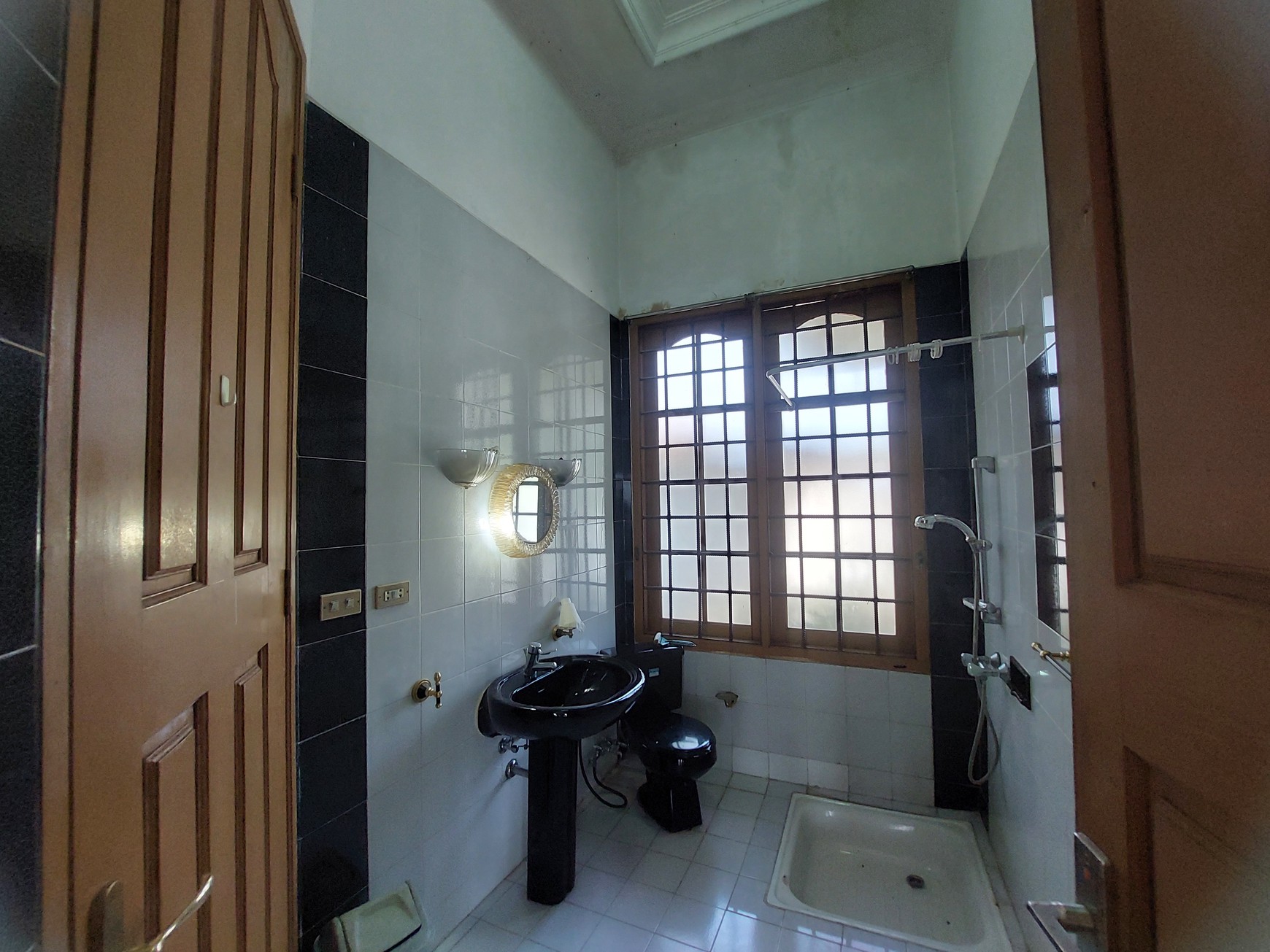 Villa Cantik di Jalan Raya Cipanas - Puncak