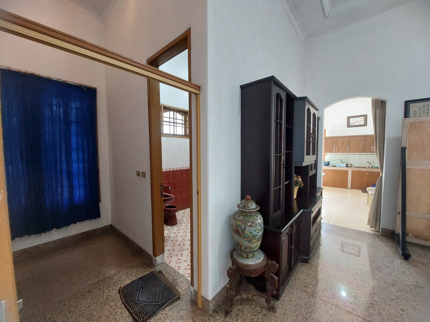 Villa Cantik di Jalan Raya Cipanas - Puncak