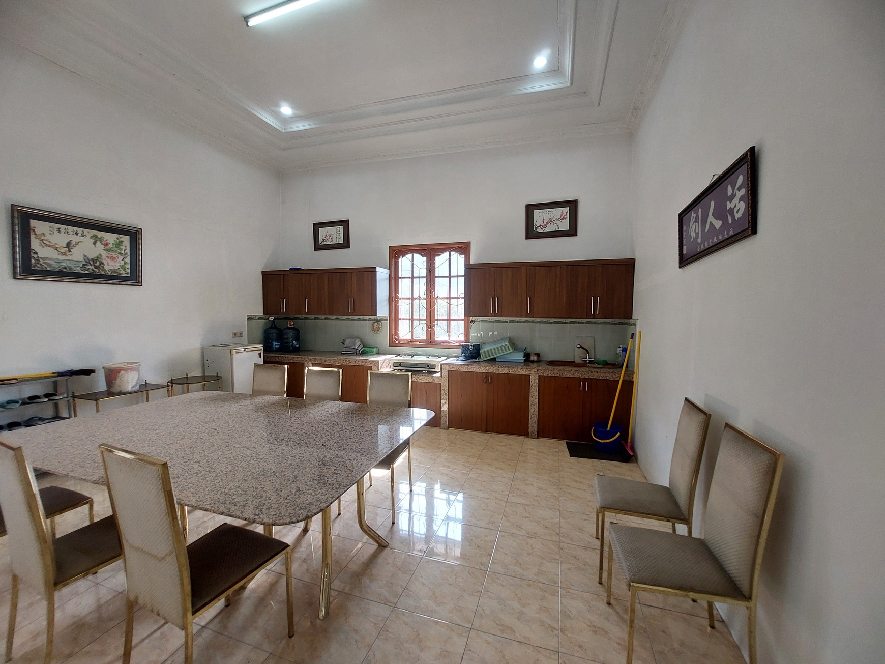 Villa Cantik di Jalan Raya Cipanas - Puncak