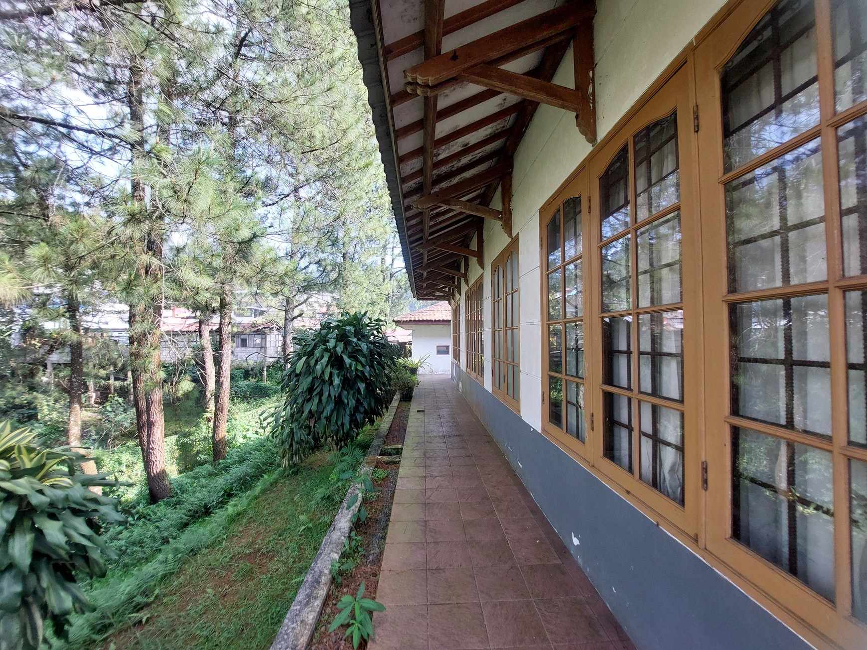 Villa Cantik di Jalan Raya Cipanas - Puncak