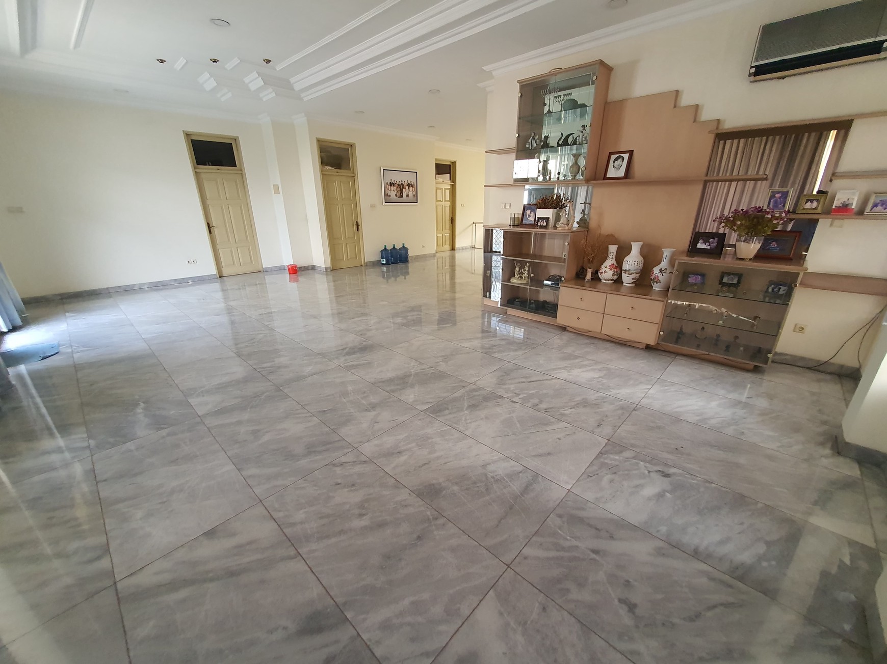 Di jual cepat rumah di Pluit Putri lokasi bagus di Jakarta Utara