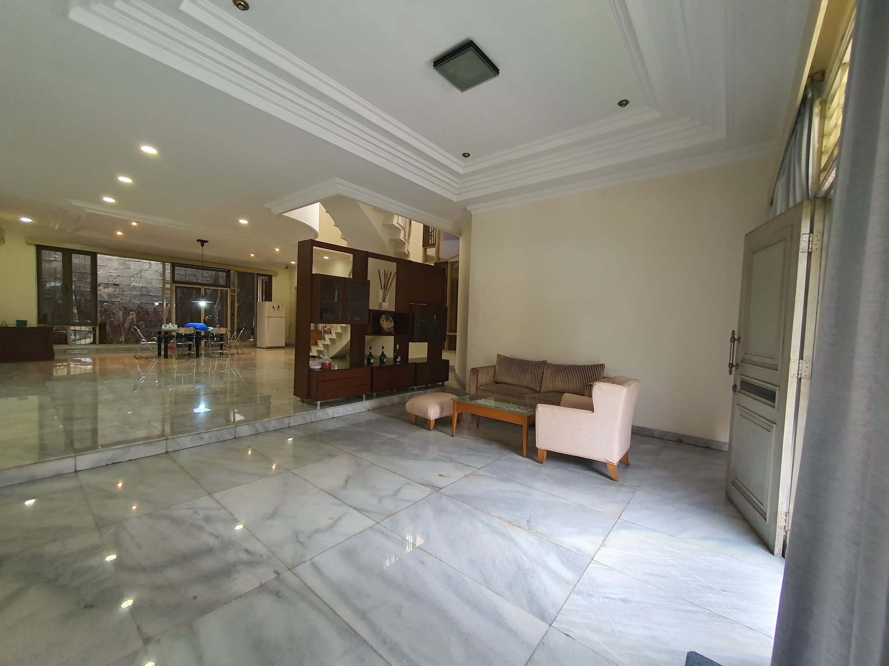 Di jual cepat rumah di Pluit Putri lokasi bagus di Jakarta Utara