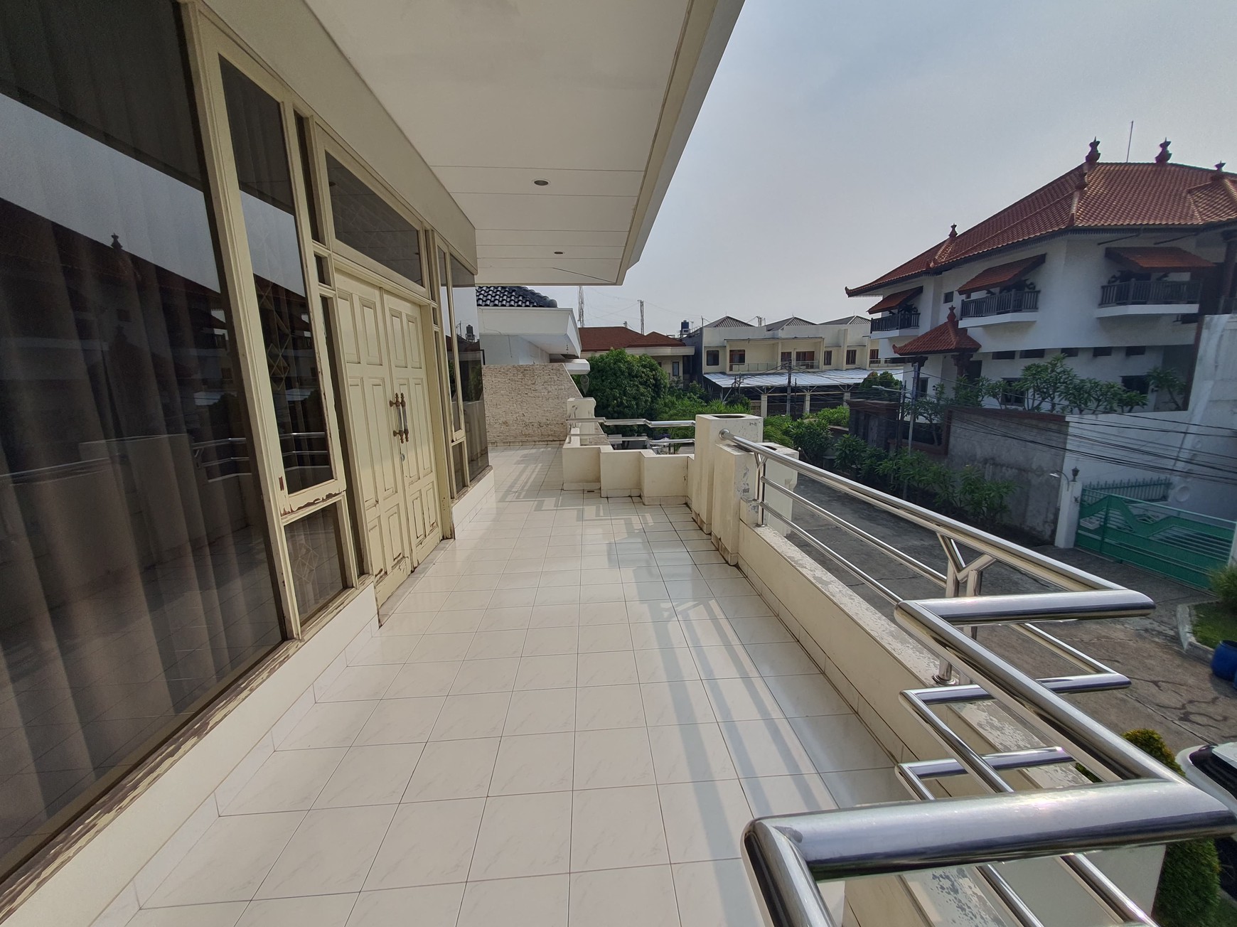 Di jual cepat rumah di Pluit Putri lokasi bagus di Jakarta Utara