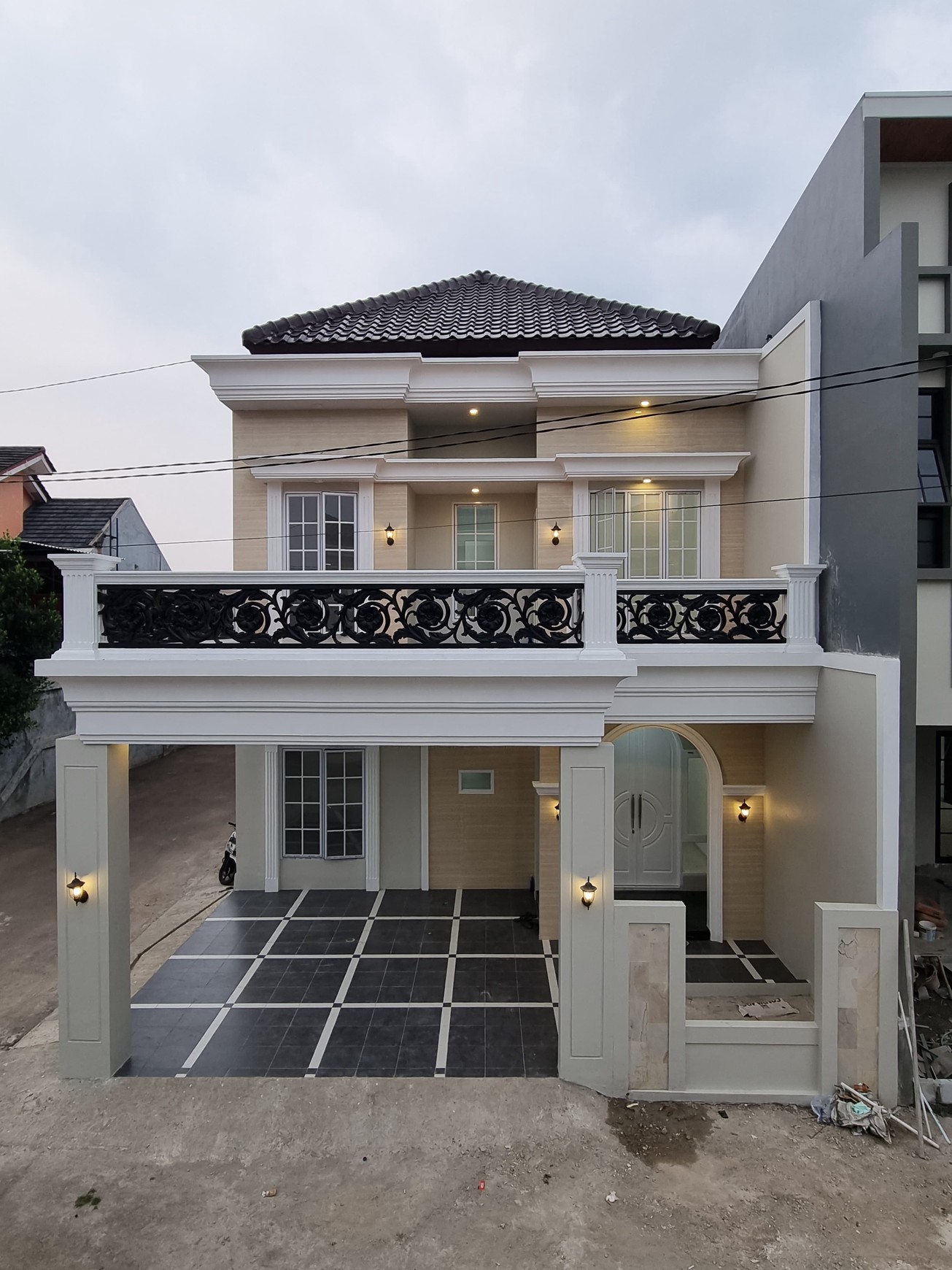 Rumah 2 Lantai Siap Huni di Pancoran Mas Depok