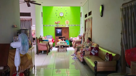Rumah 1 Lantai Siap Huni dengan 5 Kamar Tidur dan 2 Kamar Mandi Nyaman dan Asri @Grogol, Jakarta Barat