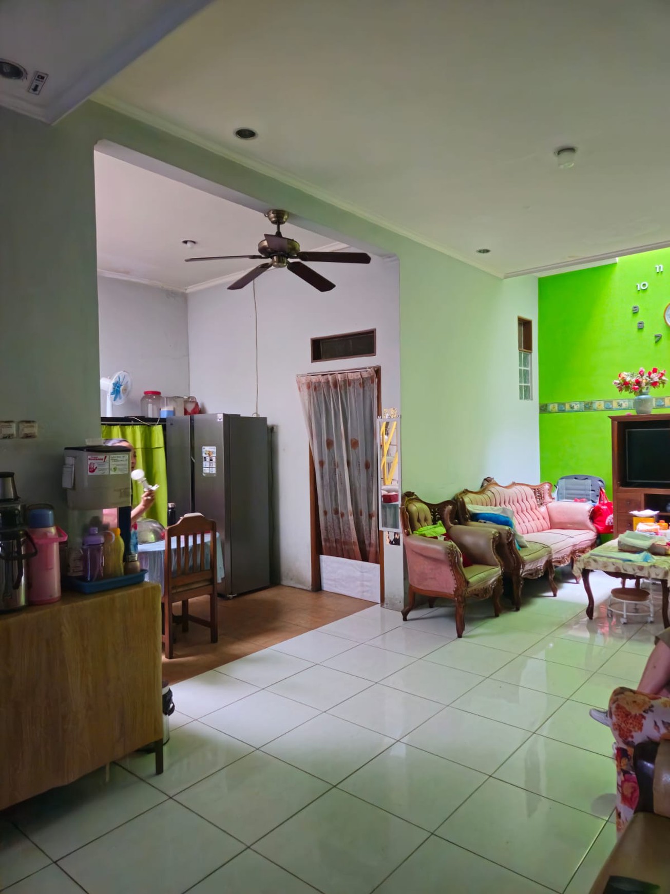 Rumah 1 Lantai Siap Huni dengan 5 Kamar Tidur dan 2 Kamar Mandi Nyaman dan Asri @Grogol, Jakarta Barat