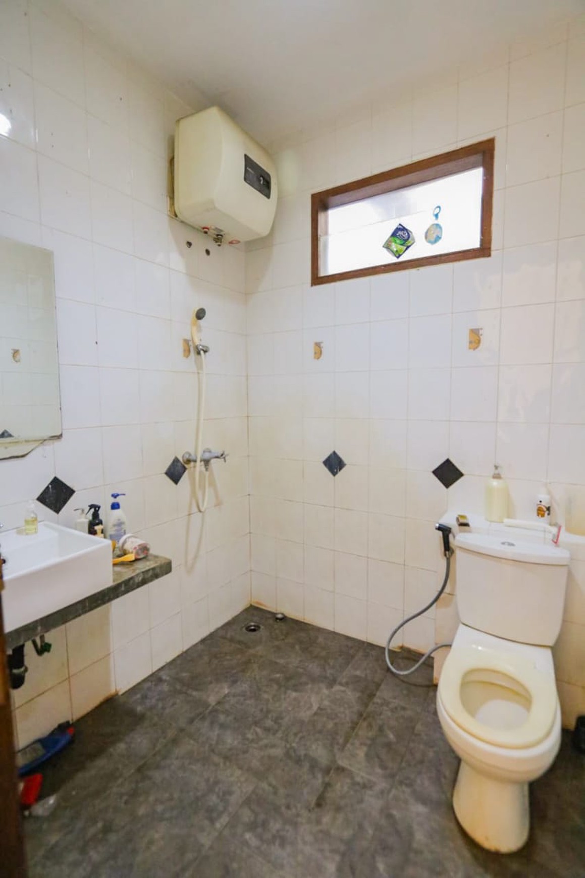 Rumah Di Cluster Yang Strategis Di Alam Sutera