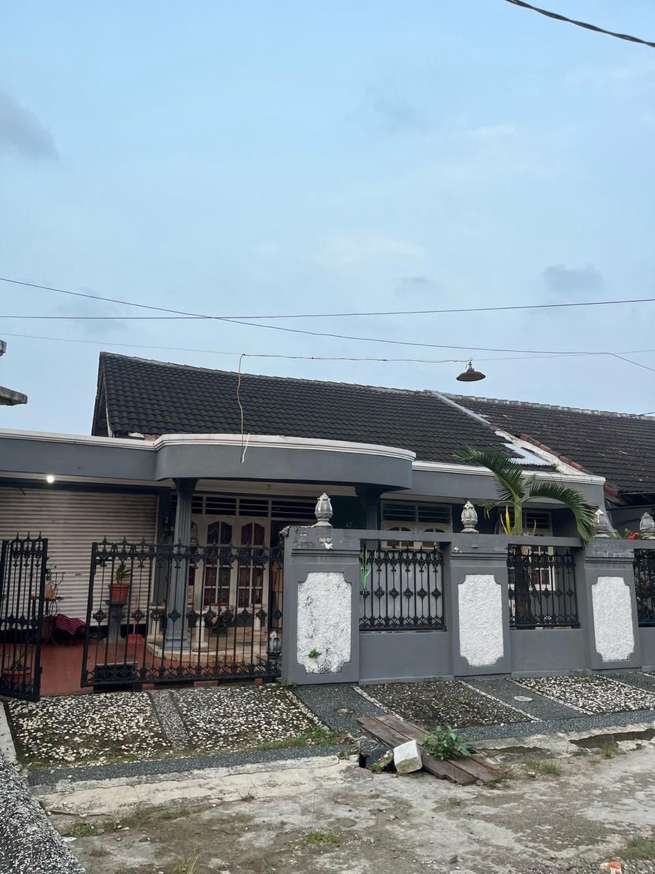 Rumah Siap Huni dengan Hunian Nyaman dan Asri di Pamulang