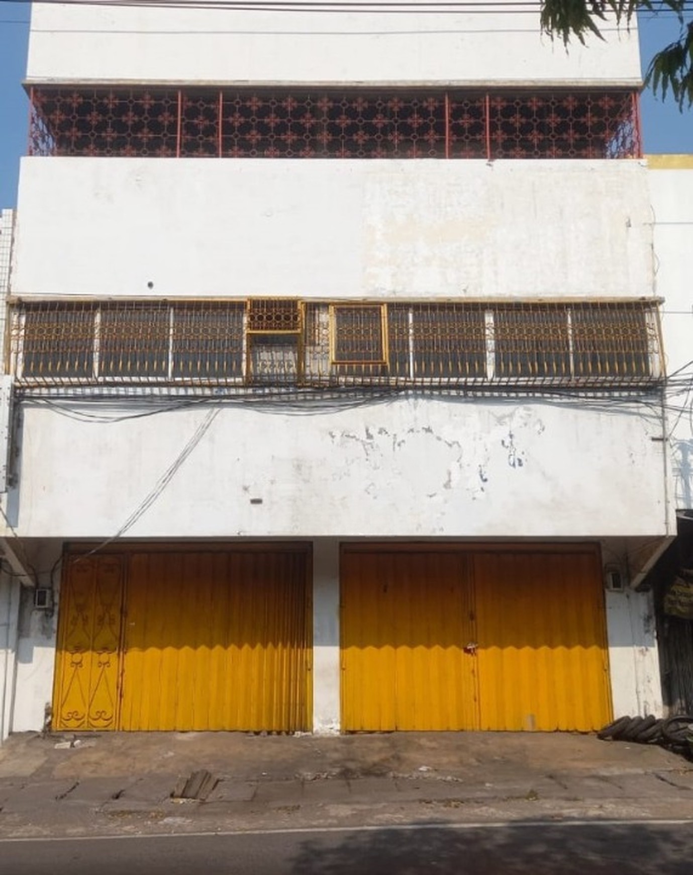 Dijual dan Disewakan Bangunan Komersial di Simokerto