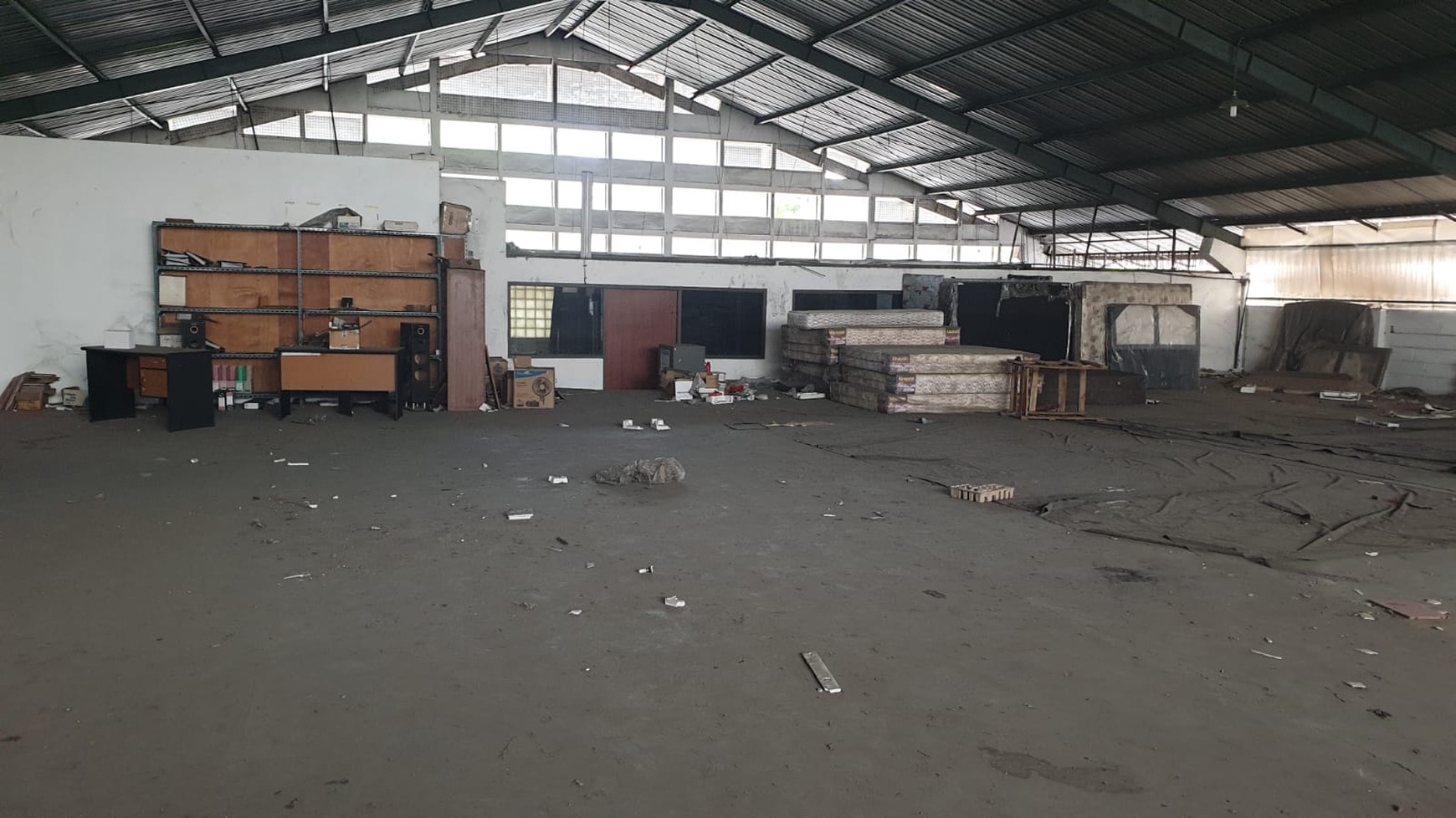 DIJUAL GUDANG LOKASI STRATEGIS JALAN RAYA KEDUNG COWEK