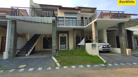Dijual Rumah 2 lantai di Puri Surya Jaya Sydney Sidoarjo