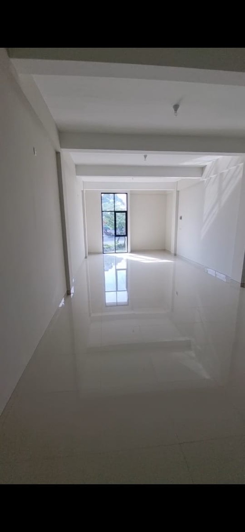 DIJUAL / DISEWAKAN Ruko 4 Lantai EASTON MERR Surabaya