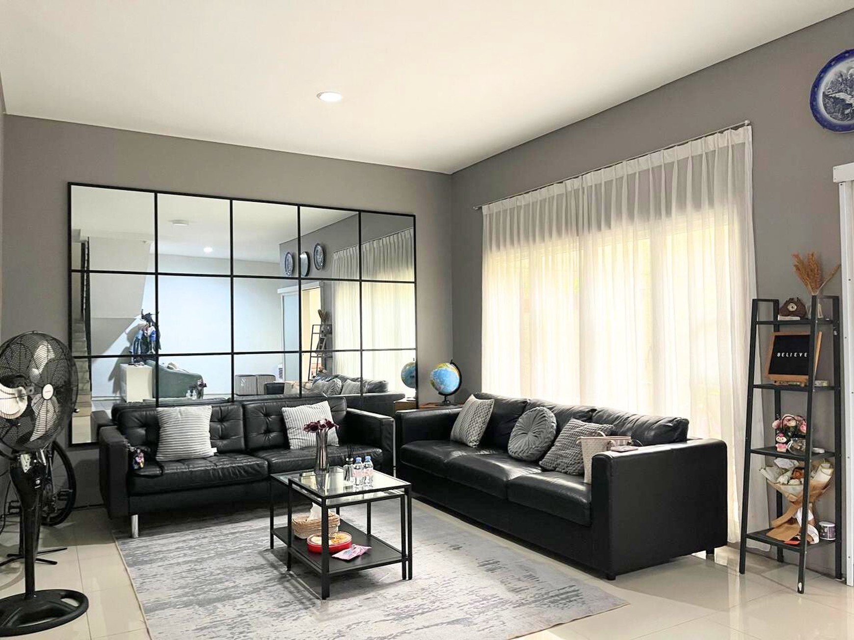 Rumah 2 Lantai di Royal Angkasa Cluster