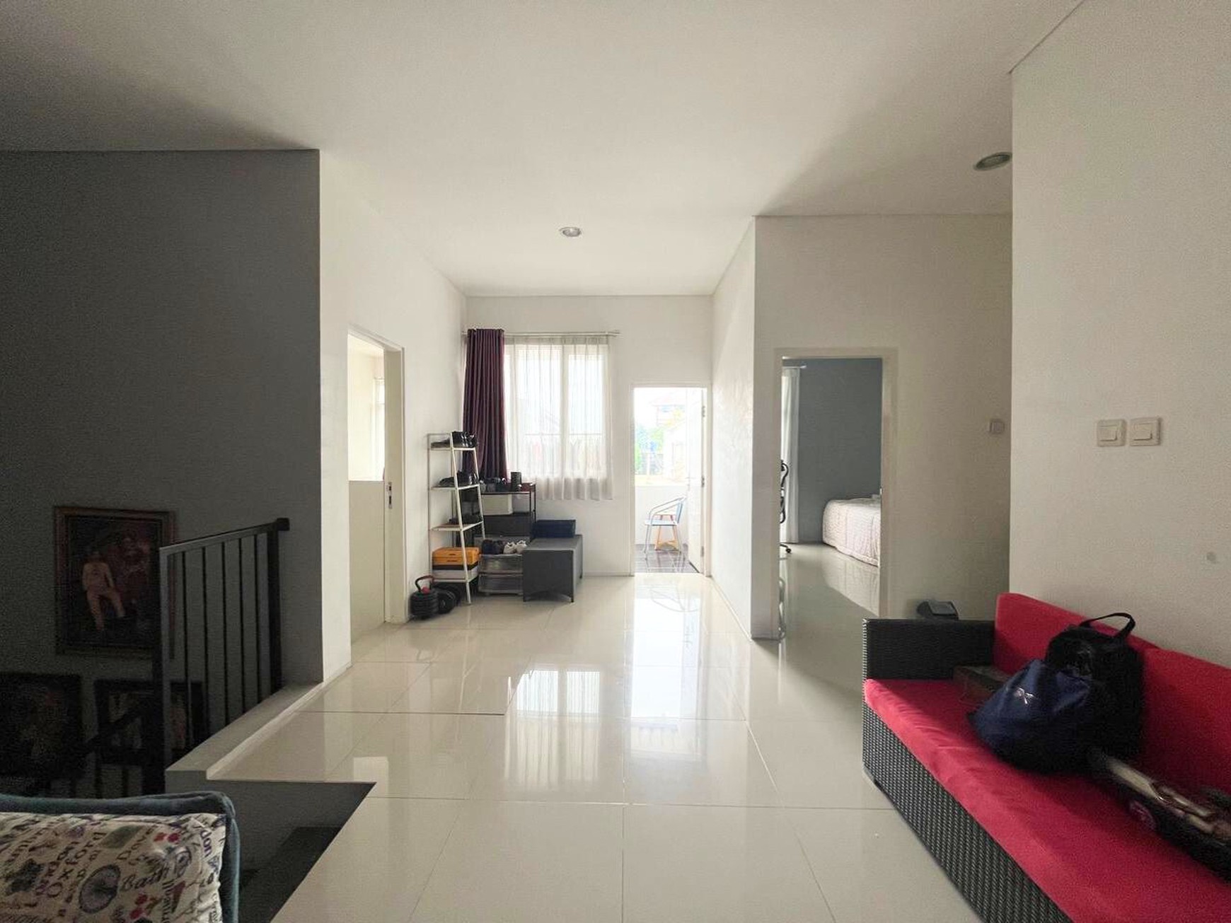 Rumah 2 Lantai di Royal Angkasa Cluster