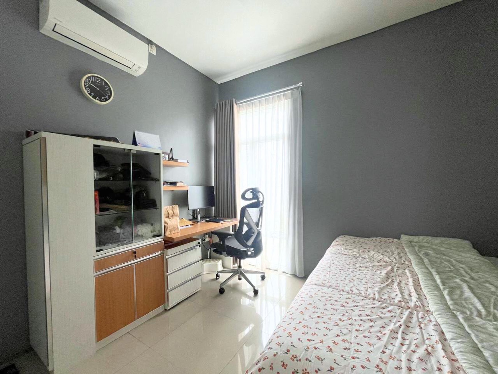 Rumah 2 Lantai di Royal Angkasa Cluster