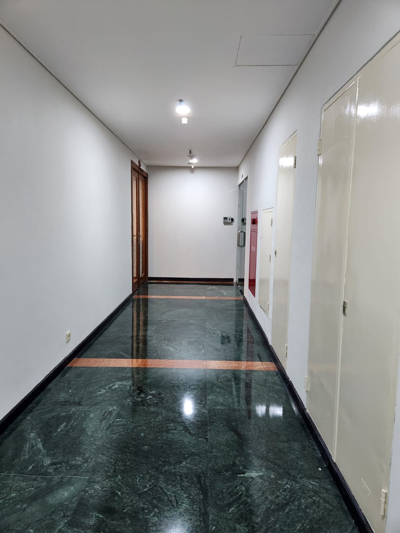Dijual Office Space di Gedung Graha Irama (Indorama), Kuningan, Jakarta Selatan