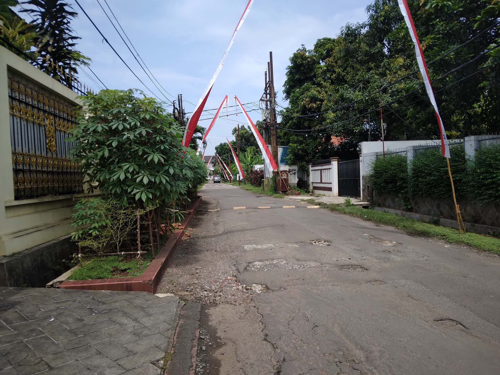 TANAH KAVLING  200 METER KE SETASIUN LRT HARJAMUKTI DAN DEKAT KE TOLL CIBUBUR HARGA NEGO