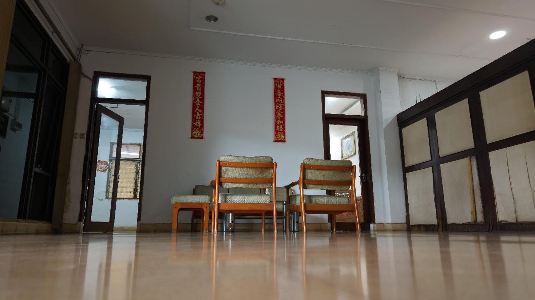 JUAL CEPAT! Rumah Tua di Cempaka Putih Barat - LOKASI EMAS JAKARTA PUSAT