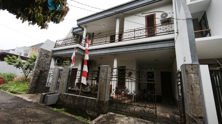 Rumah 2 Lantai Dijual Lokasi di Jl Poncol Duren Sawit Dekat toll Becakayu