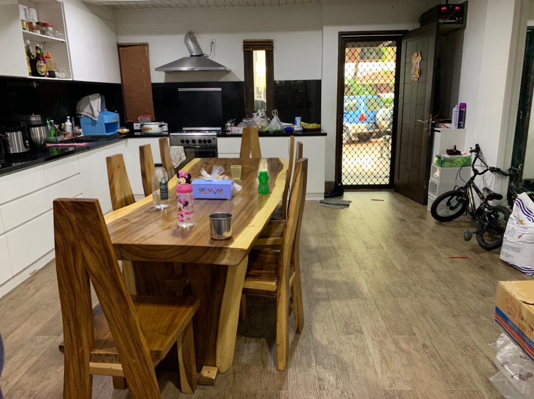 Rumah Townhouse di Pantai Mutiara