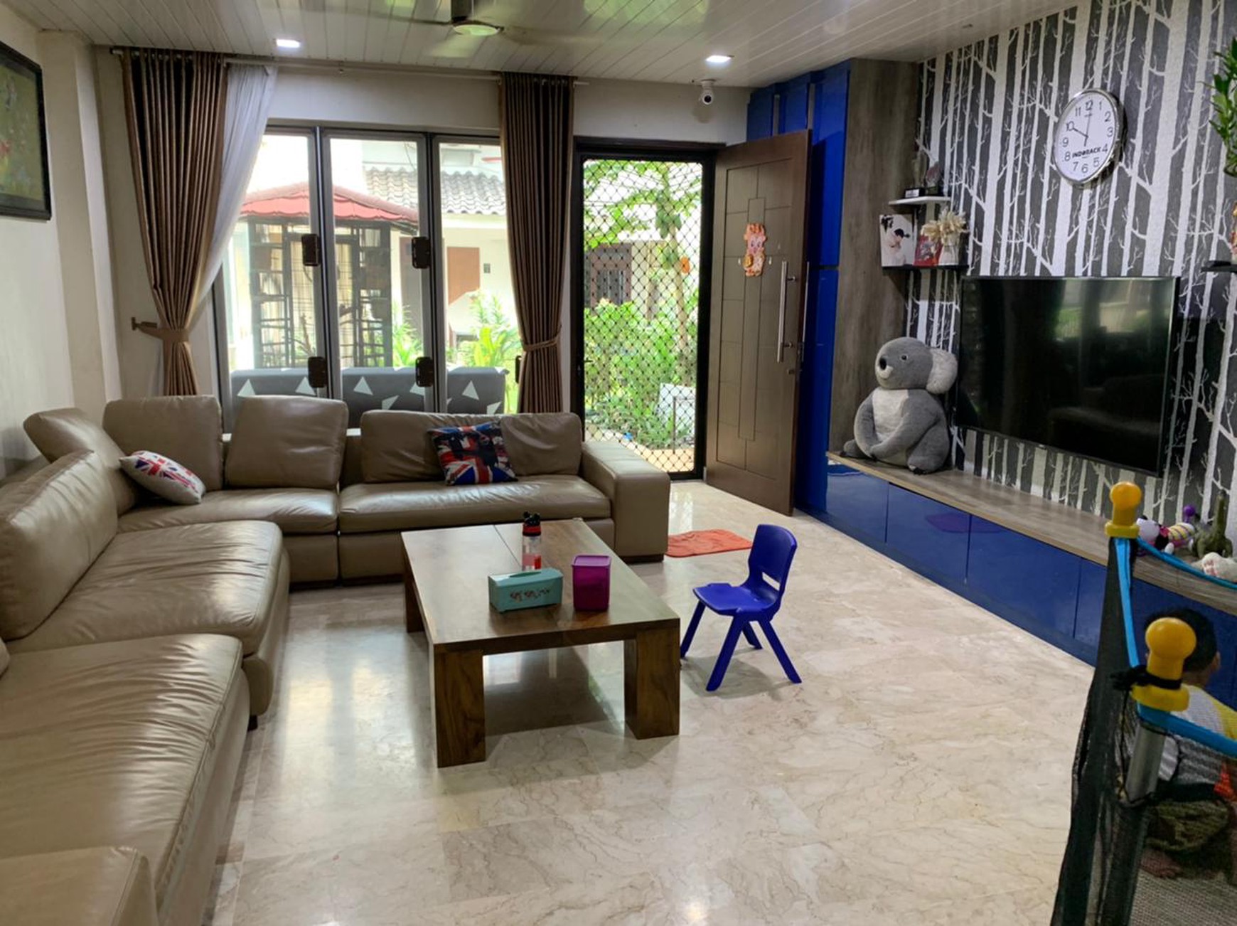 Rumah Townhouse di Pantai Mutiara