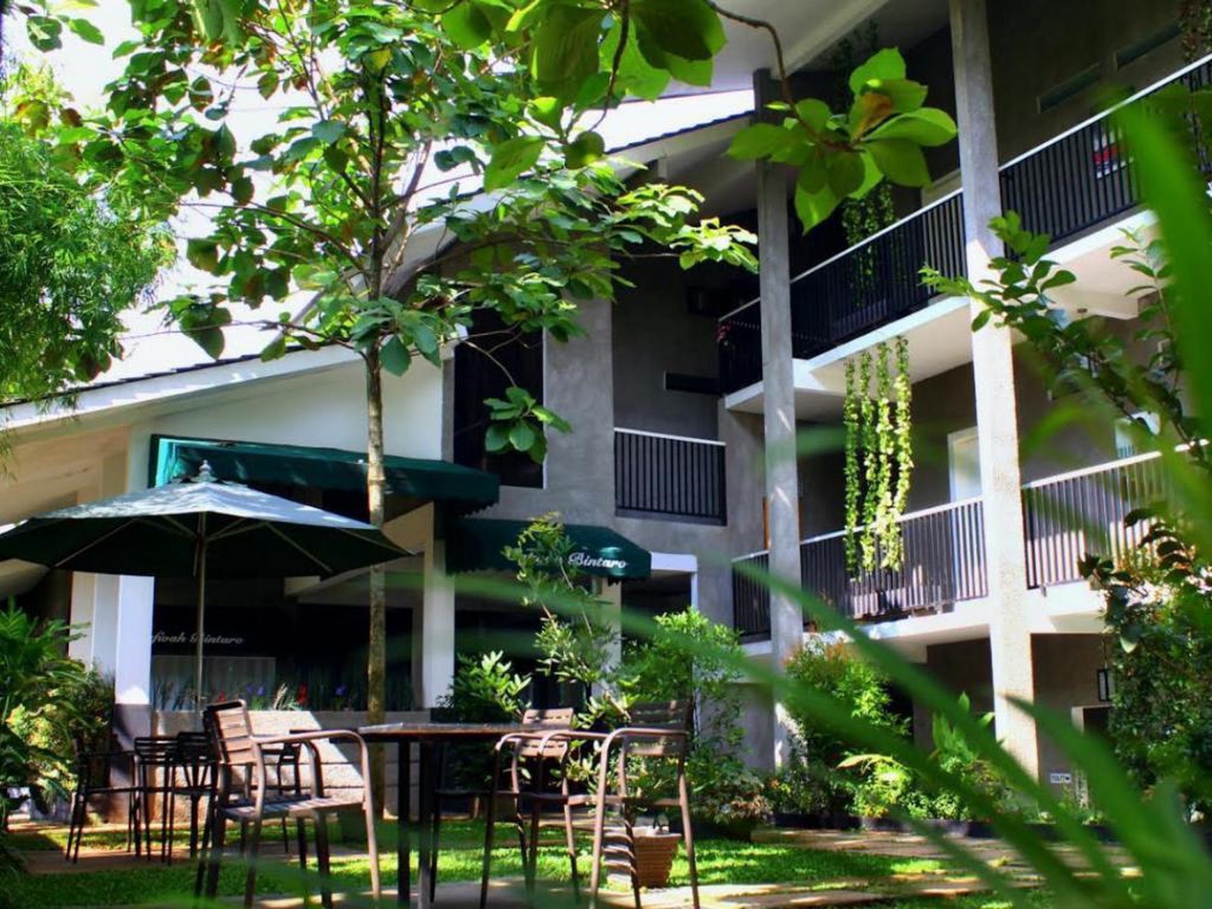 Dijual Ruang Usaha Ex Hotel, Ruang Training + Cafe, di Pondok Aren, Tangerang Selatan