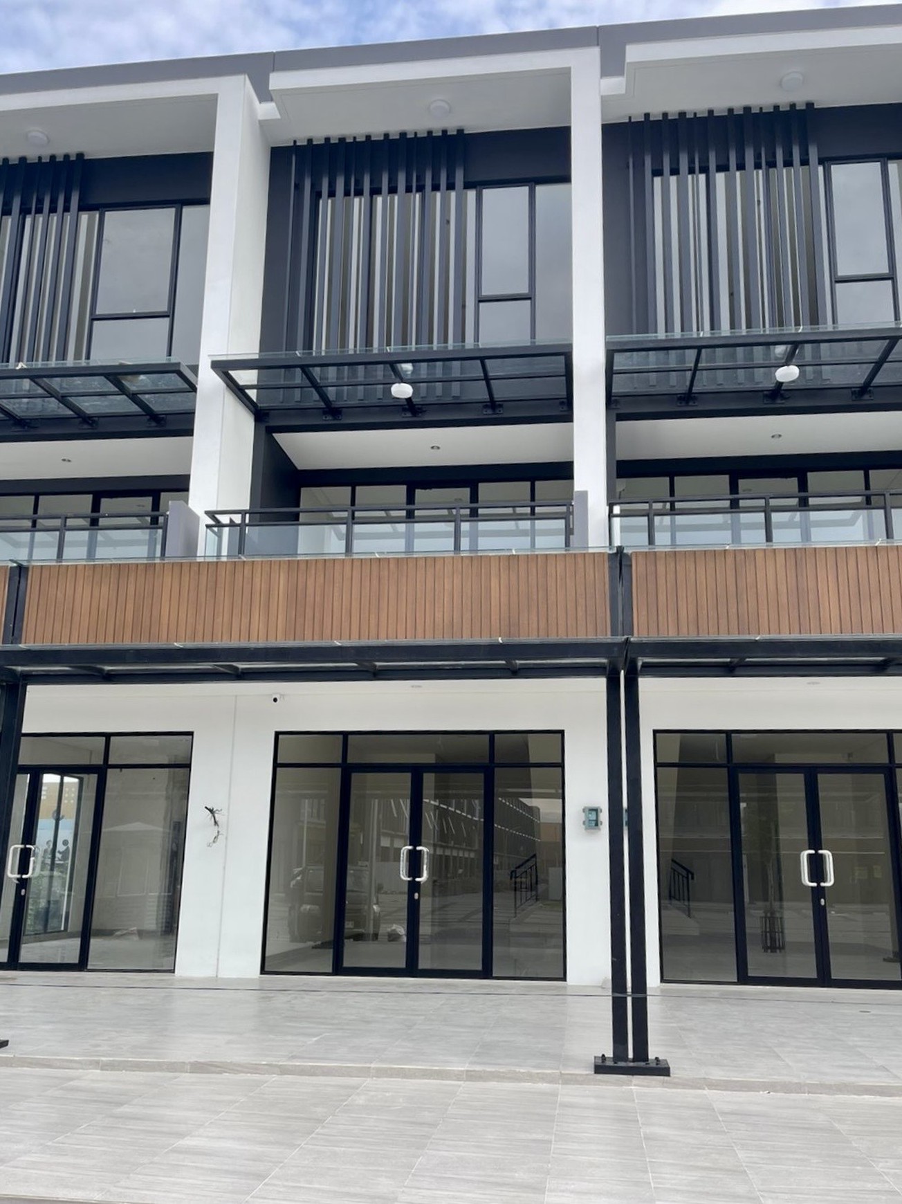 Dijual Ruko Hampton Promenade Gading Serpong