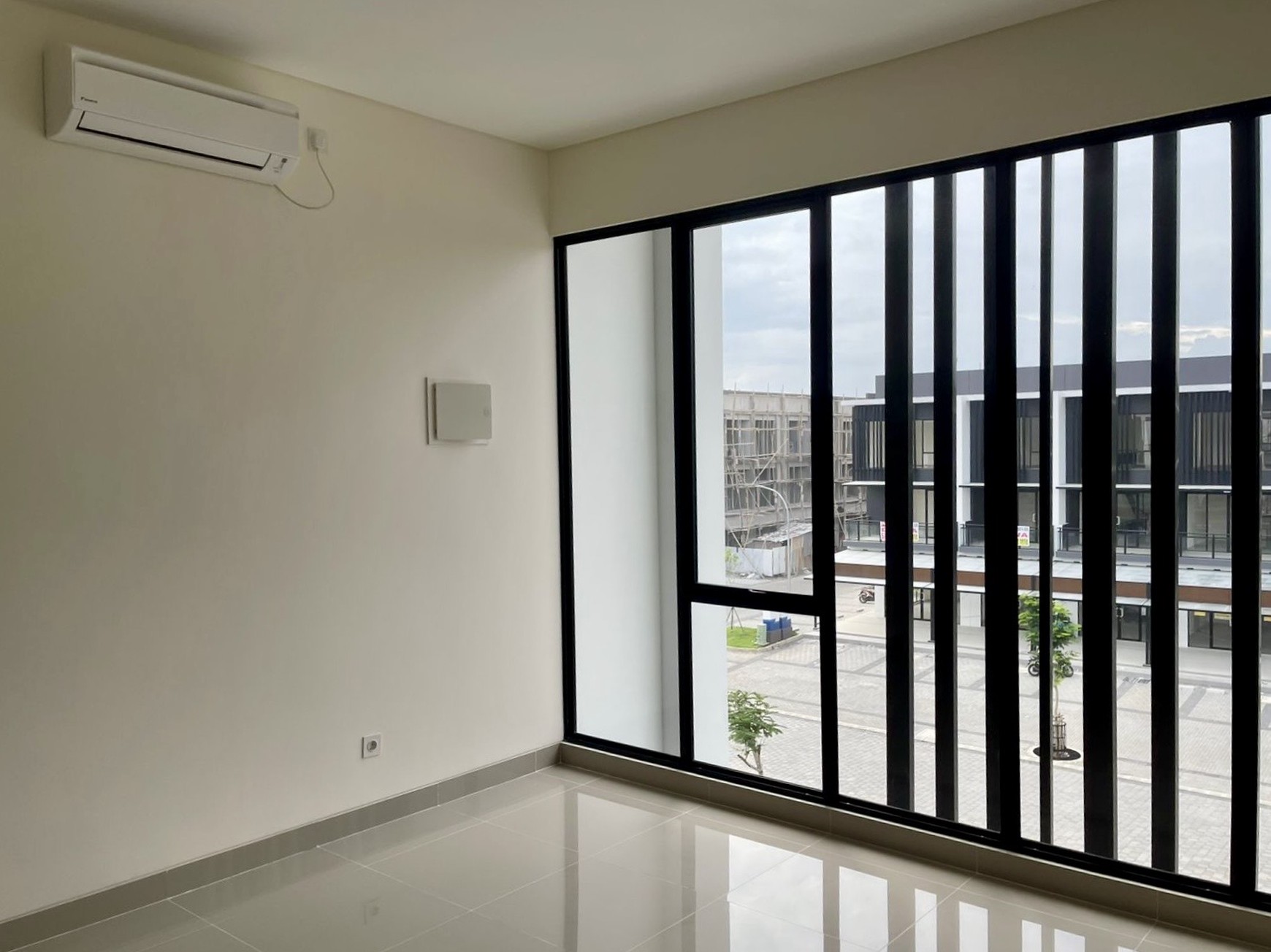 Dijual Ruko Hampton Promenade Gading Serpong
